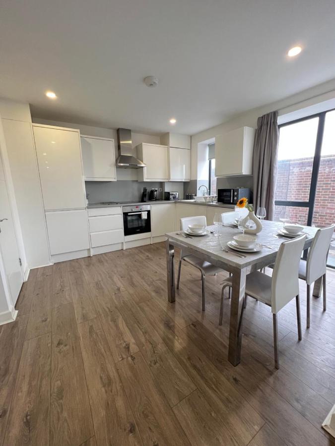 3Bed Flat 3Wc And Great Location Near Excel City Airport O2 And Canning Town Station Villa Лондон Екстериор снимка