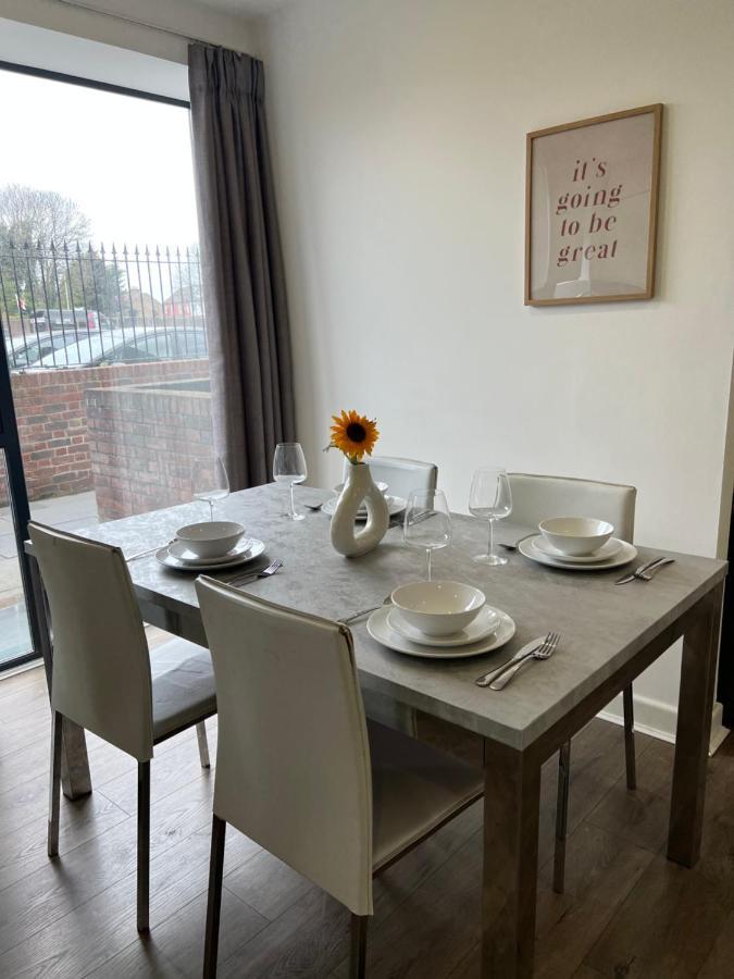 3Bed Flat 3Wc And Great Location Near Excel City Airport O2 And Canning Town Station Villa Лондон Екстериор снимка
